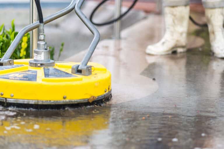 Pressure washing sidewalk